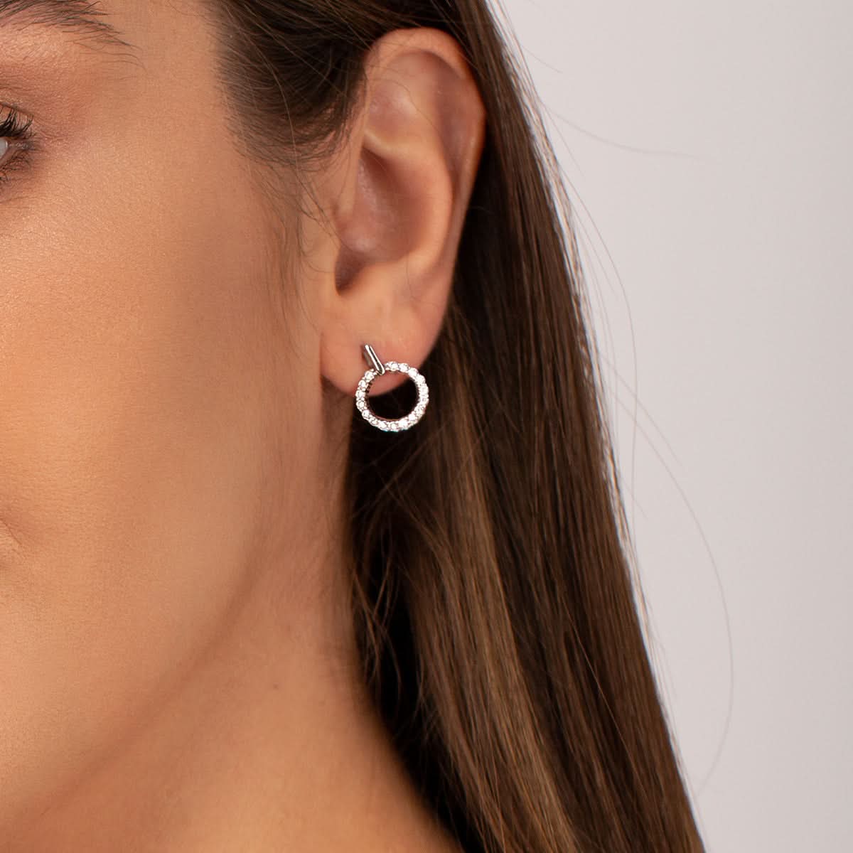 Sparkling Open Circle Stud Earrings - ShopLorca